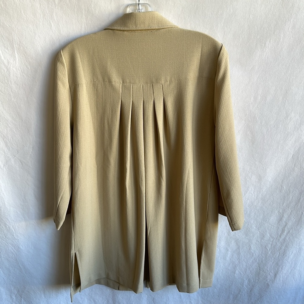 Draper’s & Damon’s long tan jacket with large button front, size M - Picture 5 of 10